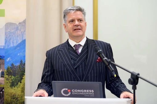 Мартин Макдауъл, временно управляващ посолството на САЩ в София. 